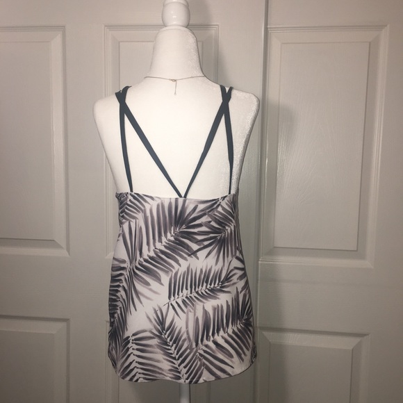 Sam Edelman XS Leaf Shadow Racer Back Dressy Tank - Picture 8 of 8